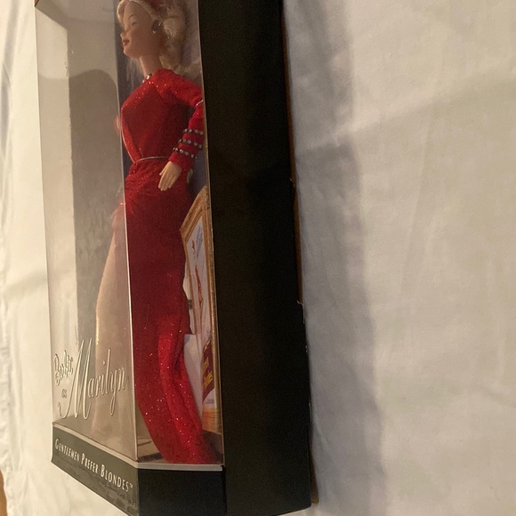 Mattel, (1997) Barbie, As Marilyn Monroe, Hollywood Legends Collection - Picture 4 of 7